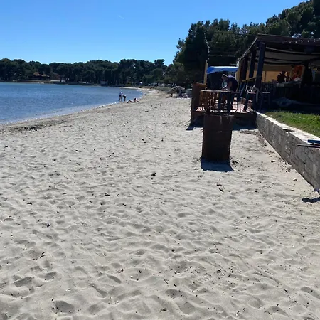 Apartment Mobilheim-pia Superb, Mit Pool, Fuer Familien Mit Kindern Banjole