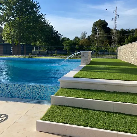 Mobilheim-pia Superb, Mit Pool, Fuer Familien Mit Kindern Banjole