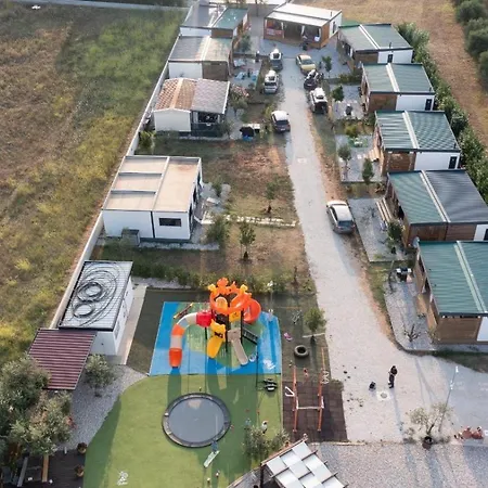 Mobilheim-pia Superb, Mit Pool, Fuer Familien Mit Kindern *