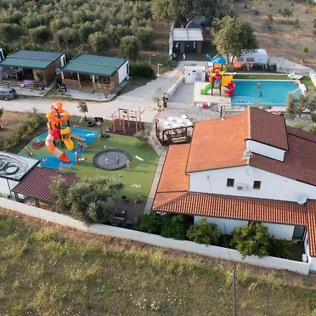 Lejlighed Mobilheim-pia Superb, Mit Pool, Fuer Familien Mit Kindern