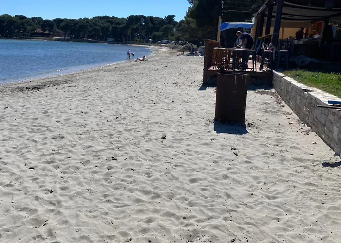 Lejlighed Mobilheim-pia Superb, Mit Pool, Fuer Familien Mit Kindern Banjole