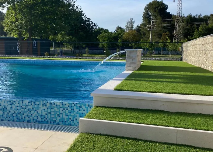 Mobilheim-pia Superb, Mit Pool, Fuer Familien Mit Kindern Banjole