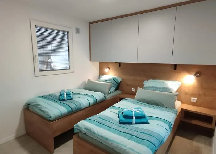 Mobilheim-pia Superb, Mit Pool, Fuer Familien Mit Kindern Lejlighed